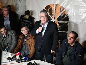 Στα αγροτικά μπλόκα σε Αλμυρό και Στεφανοβίκειο ο Δ. Κουτσούμπας