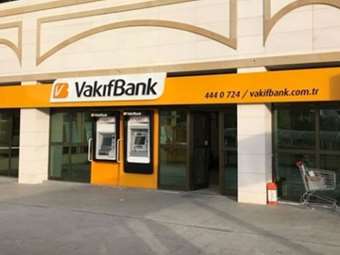 Ελέω πίεσης Μπάιντεν οι τράπεζες της Τουρκίας κόβουν τη συνεργασία με τις ρωσικές