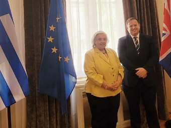 Συνάντηση Αλ. Παπαδοπούλου με τον Βρετανό ΥΦΥΠΕΞ