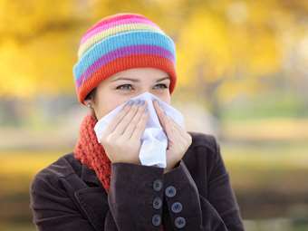 Γρίπη, ίωση ή μήπως Covid; Πώς θα ξεχωρίσουμε τα συμπτώματα φέτος