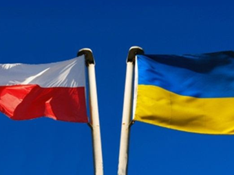 Ουκρανία-Πολωνία δεσμεύονται για ένα γρήγορο τέλος στις πολιτικές τριβές