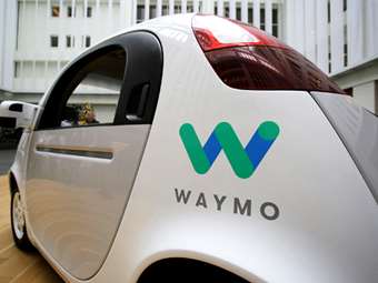Η Waymo κάνει πραγματικότητα αυτό που για τον Elon Musk είναι όνειρο