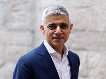 Δήμαρχος Λονδίνου μετά την επίθεση Τραμπ: "Έχει δείξει ότι είναι ρατσιστής, μισογύνης και ισλαμοφοβικός"