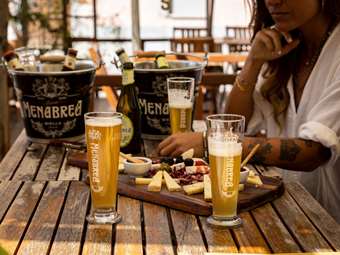 Η ΕΖΑ φέρνει στην Ελλάδα τη MENABREA - τη μακροβιότερη εν ενεργεία ζυθοποιία της Ιταλίας