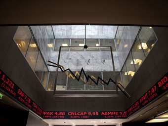 Η αγορά αναπροσαρμόζει τις βραχυπρόθεσμες προσδοκίες της