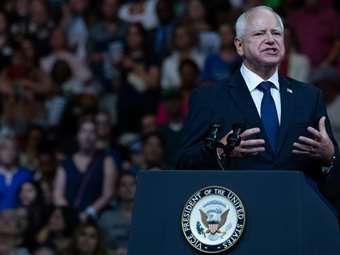 Η αρρενωπότητα του Τιμ Γουόλτς τρομάζει τους Ρεπουμπλικάνους