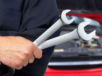 Πόσο έχει ακριβύνει η επισκευή αυτοκινήτων τα τελευταία χρόνια