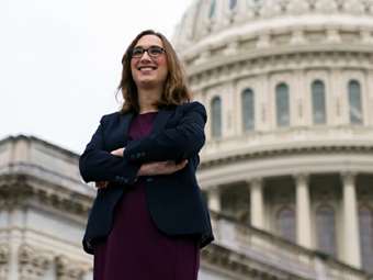 ΗΠΑ: Αντιδράσεις Ρεπουμπλικανών για την τρανς βουλεύτρια των Δημοκρατικών Σάρα ΜακΜπράιντ