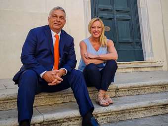 Ο Ορμπάν προτείνει ενιαία ακροδεξιά ευρωομάδα με Μελόνι - Λεπέν, με το βλέμμα στον... Πούτιν