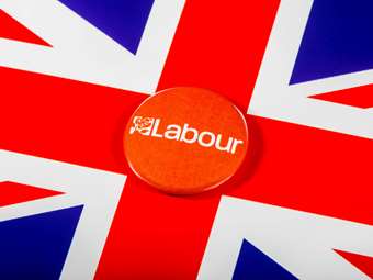 Μ. Βρετανία: Οι ιδεοληψίες των Εργατικών δεν βοηθούν τις σχέσεις με την ΕΕ