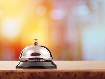 Αυξημένος κατά 9,2% ο τζίρος των καταλυμάτων το 2024, έμεινε πίσω με +2,4% η εστίαση