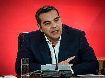 Πάρων και ο Αλ. Τσίπρας στην εκδήλωση για το ευρωψηφοδέλτιο του ΣΥΡΙΖΑ