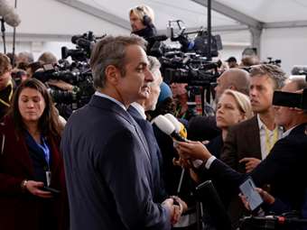 Σύνοδος Κορυφής: Το διπλό σήμα του Κ. Μητσοτάκη στους ομολόγους του για την άμυνα και τη θωράκιση των "27" κρατών-μελών