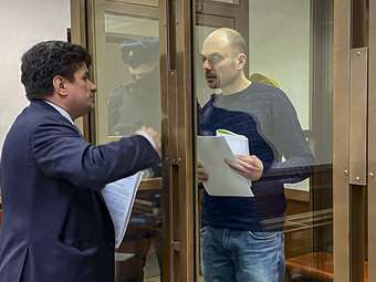 Ρωσία: Ο δικηγόρος του καταδικασθέντα Βλαντίμιρ Καρά– Μουρζά, έφυγε από τη χώρα μετά από απειλές που δέχθηκε