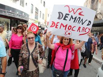 Τυνησία: Το πραξικόπημα Σαγιέντ και η "ανήξερη" Ευρώπη