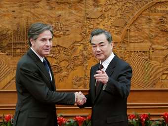 Ο Αντ. Μπλίνκεν ελπίζει να υπάρξει "πρόοδος" στις σχέσεις ΗΠΑ-Κίνας - Για δυσκολίες μιλά ο Ουάνγκ Γι