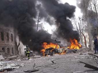 Ουκρανία: 30 τραυματίες από ρωσικό πλήγμα στο Σούμι – Ζελένσκι: Ήξεραν ότι χτυπούσαν αμάχους