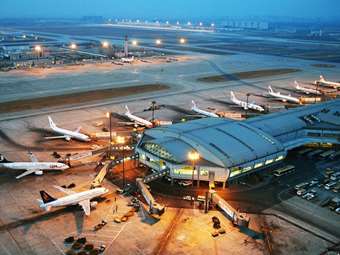 Η επιβατική κίνηση ανακάμπτει στα κινεζικά αεροδρόμια