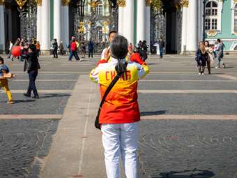 Κίνα: Αναμένει έσοδα ρεκόρ 1,62 τρισ. ευρώ από ταξίδια και τουρισμό