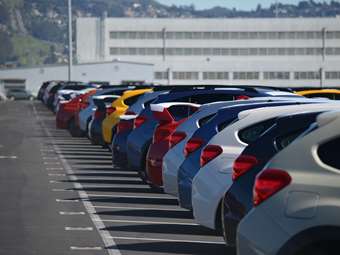 Άλμα 24% των νέων αυτοκινήτων τον Δεκέμβριο στην Ελλάδα - Αύξηση 5,6% συνολικά το 2025