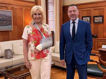 Συνάντηση της προέδρου και CEO του ΟΦΕΤ, Ιουλίας Τσέτη, με το διοικητή της ΤτΕ, Γ. Στουρνάρα