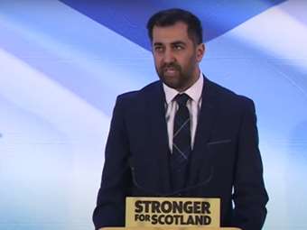 Βρετανία: Ο Χάμζα Γιούσαφ ορκίστηκε νέος πρωθυπουργός της Σκωτίας