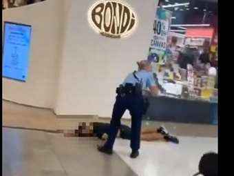 Σίδνεϊ: Σκότωσε 6 άτομα σε εμπορικό κέντρο, μαχαίρωσε βρέφος 9 μηνών - Συγκλονίζουν οι αυτόπτες μάρτυρες - "Η μητέρα και το μωρό αιμορραγούσαν"