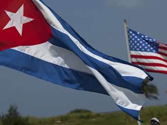 Τραμπ κατά Κούβας: Ζητά καταψήφιση ψηφίσματος του ΟΗΕ για άρση του εμπάργκο