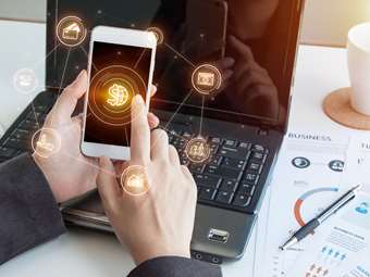 Τράπεζες: Το e-banking χρησιμοποιεί ένας στους δύο Έλληνες – Τι δείχνει έρευνα