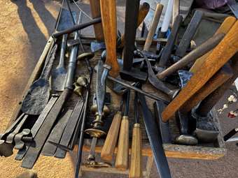 Χ. Τζάνης: Ο ξυλογλύπτης φύλακας της λαϊκής τέχνης που έφερε την Ήπειρο στην καρδιά της Αθήνας