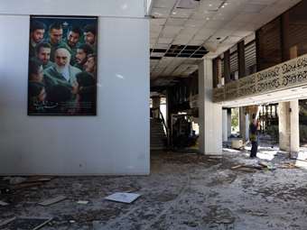 Το Ισραήλ απειλεί με στοχοθέτηση Χαμενεΐ, το Ιράν προειδοποιεί τις ΗΠΑ - Βλέμματα στον Τραμπ για την επόμενη κίνηση