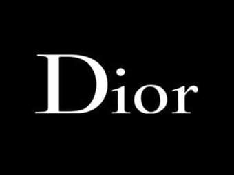 Απτόητη η Dior στην Ελλάδα: Αρωματικό… προμέρισμα 1,75 εκατ. ευρώ