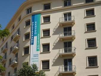 "Αθήνα Ψηλά": Ο Συνήγορος του Πολίτη ζητά σφράγιση του Πολυδύναμου Κέντρου Αστέγων