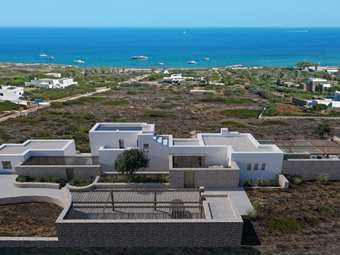 Continuous golden real estate deals on the islands of Paros and Antiparos in Greece