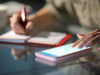 Πώς να εκδώσετε τιμολόγια από το κινητό – Αναλυτικές οδηγίες