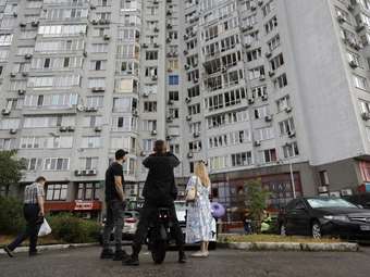 Συναγερμός στο Κίεβο για αεροπορικό πλήγμα - Τουλάχιστον 14 νεκροί σε ρωσικές επιθέσεις πριν τη συνάντηση Τραμπ-Ζελένσκι