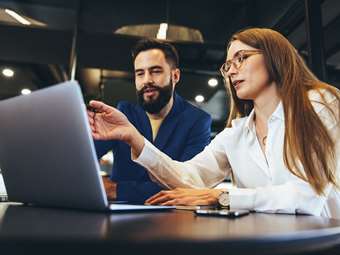 Πληρώστε τους λογαριασμούς της επιχείρησής σας με τη νέα υπηρεσία Epsilon Pay από την Εθνική Τράπεζα