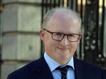 Φ. Λέιν (ΕΚΤ): Οι υποκείμενες πληθωριστικές πιέσεις δείχνουν υψηλότερα επιτόκια