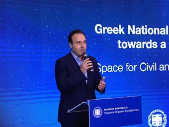 Υπογράφηκε συμφωνία για την κατασκευή και εκτόξευση μικροδορυφόρων