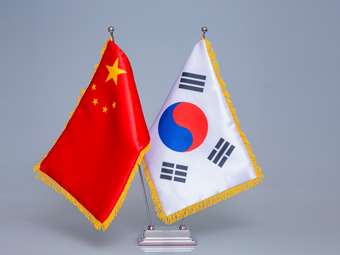 Ο Κινέζος υπουργός Εμπορίου κάλεσε τη Νότια Κορέα για συνεργασία στις αλυσίδες εφοδιασμού