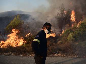 Αρκαδία: Πυρκαγιά στο Ρούτσι Μεγαλόπολης