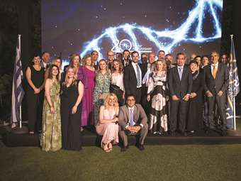 Crossworld Marine Services: Μαζί, προχωράμε μπροστά