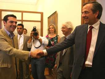 Τα κόμματα Σαμαρά και Τσίπρα ανακατεύουν το πολιτικό σκηνικό