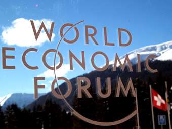 Η Φον Ντερ Λάιεν και Ευρωπαίοι επίτροποι στο Παγκόσμιο Οικονομικό Φόρουμ του Νταβός