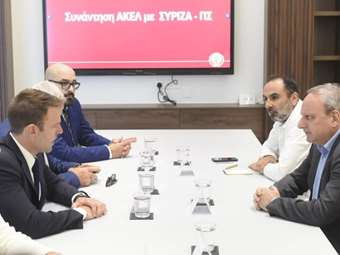 Συνάντηση Στ. Κασσελάκη με τον γ.γ. του ΑΚΕΛ Στ. Στεφάνου