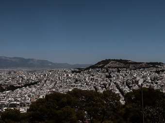 Ποιοι απαλλάσσονται από το φόρο μεταβίβασης κατά την απόκτηση πρώτης κατοικίας - Τι ισχύει για ανηλίκους και οικόπεδα