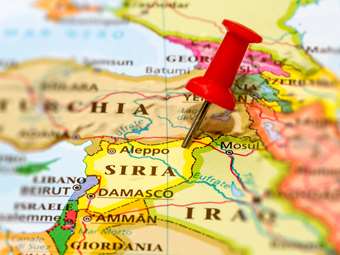 Πέντε άμαχοι, μέλη της ίδιας οικογένειας, ανάμεσά τους τρία παιδιά, σκοτώθηκαν σε ρωσικά πλήγματα στη βορειοδυτική Συρία