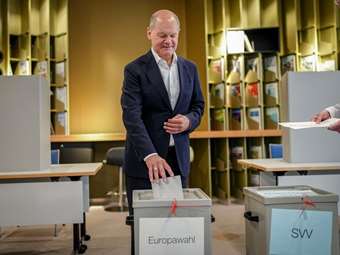 Σολτς:  "Κακό" το εκλογικό αποτέλεσμα και για τα τρία κόμματα του κυβερνητικού συνασπισμού