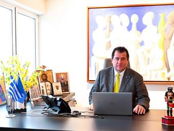 Γιατί δεν έχουν προχωρήσει οι επενδύσεις Δουζόγλου στα ξενοδοχεία - Τι αναφέρει στο Capital.gr