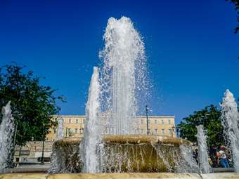 Κύμα καύσωνα θα σαρώσει την Ελλάδα - Υψηλές θερμοκρασίες από την Κυριακή μέχρι την Τετάρτη